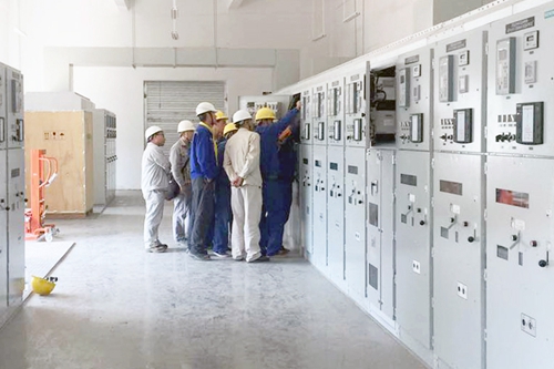 第二循環(huán)水廠10號區(qū)域變電所一次受電成功2_副本.jpg
