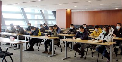 分公司召開(kāi)了2020年黨風(fēng)廉政建設(shè)目標(biāo)責(zé)任書(shū)簽訂儀式和2019年度先進(jìn)表彰會(huì)1.jpg
